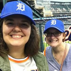 Meet your Posher, Becky